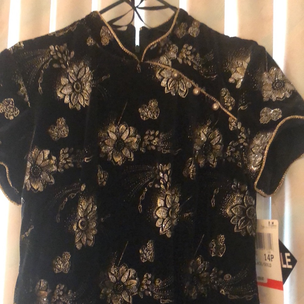 Oriental 2 piece pant suit
